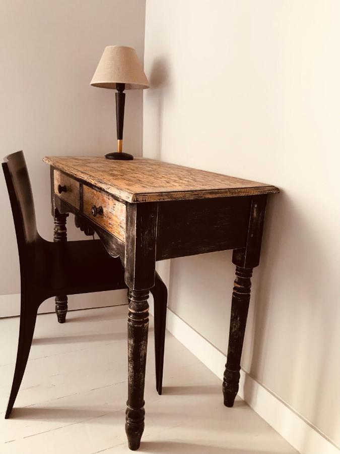 Elegante Maison Familiale Au Coeur Des Remparts De La Citadelle Le Chateau-d'Oleron Ngoại thất bức ảnh